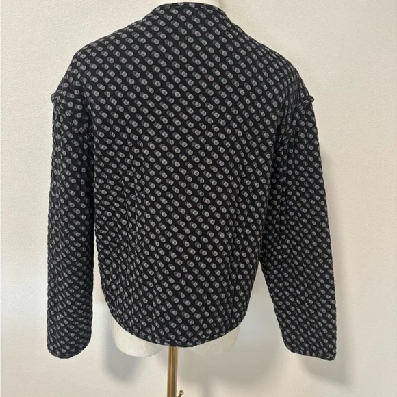 Old Navy Black and White Quilted Jacket - Picture 4 of 6